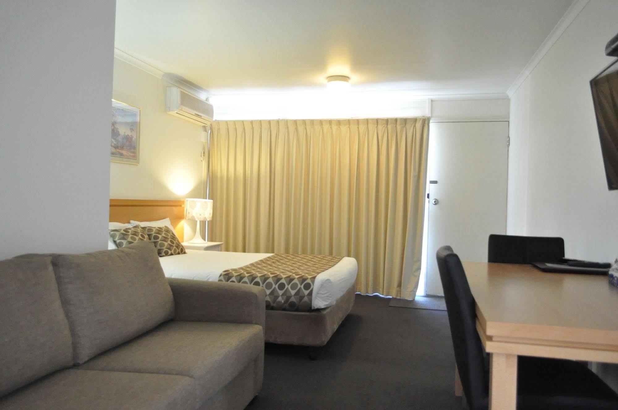 Albury Burvale Motor Inn Exterior foto
